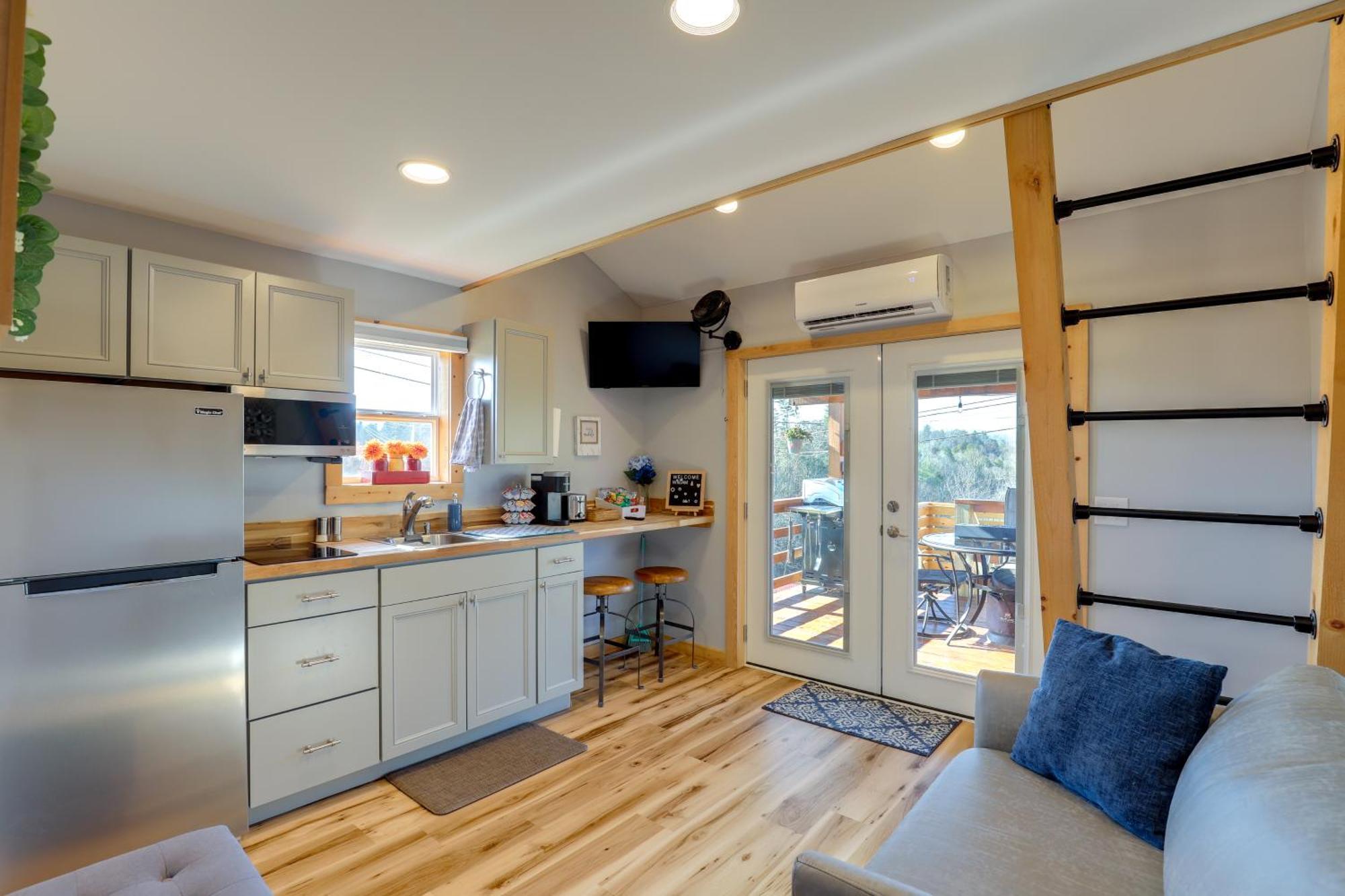 Marshall Studio With Loft, Hot Tub And Views! Exterior foto