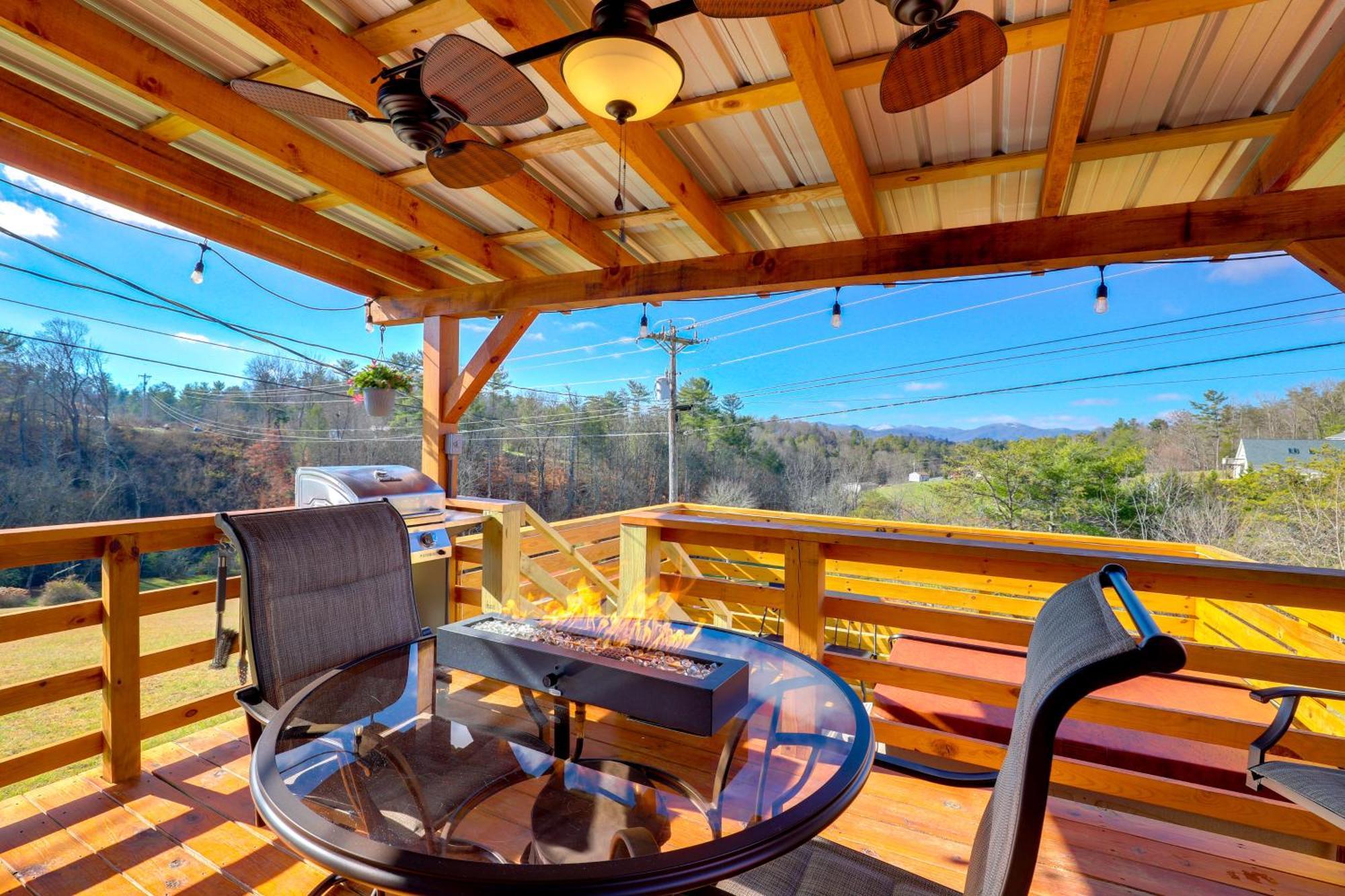 Marshall Studio With Loft, Hot Tub And Views! Exterior foto